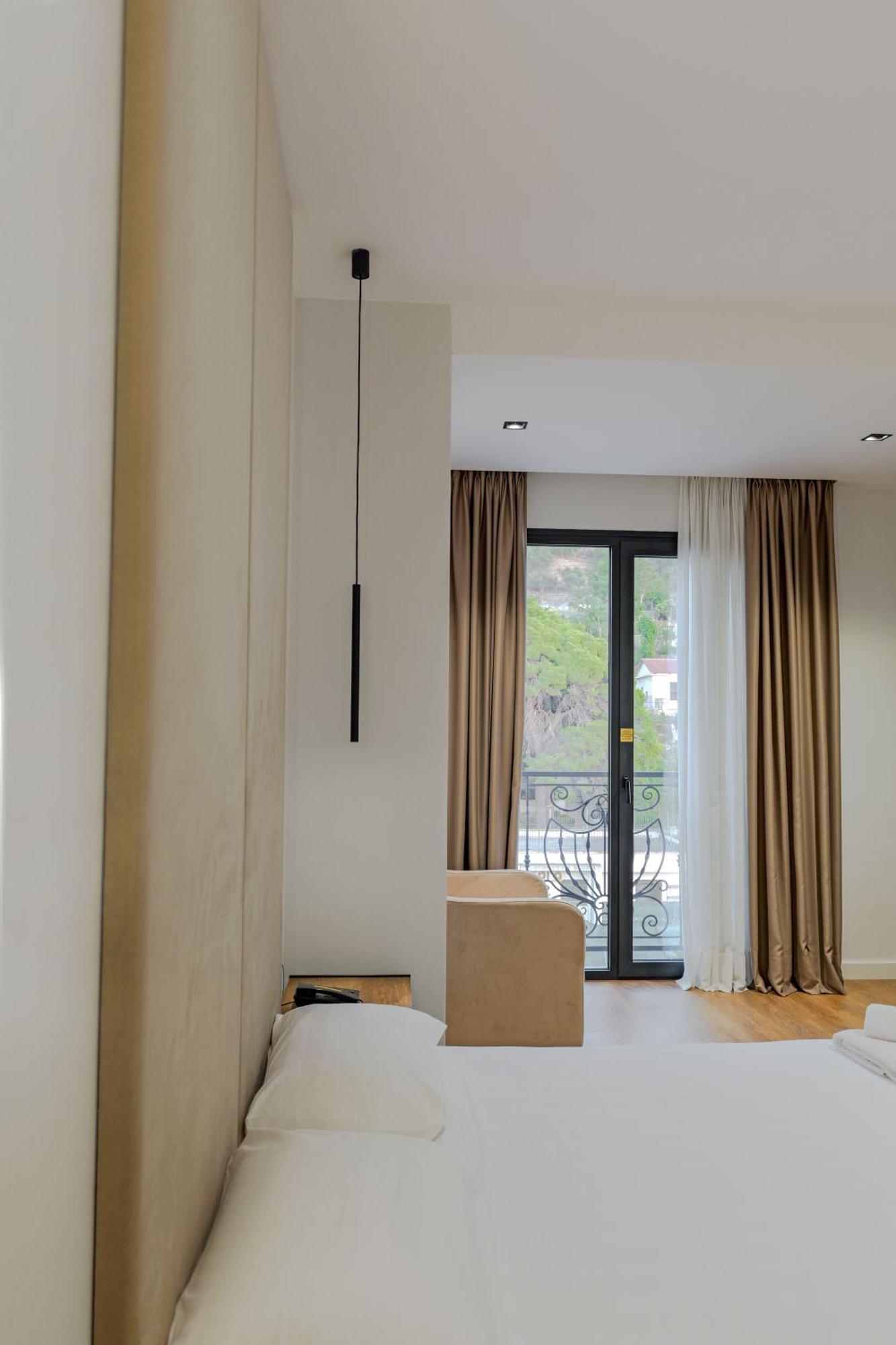 Hotel Central Vlore Luaran gambar