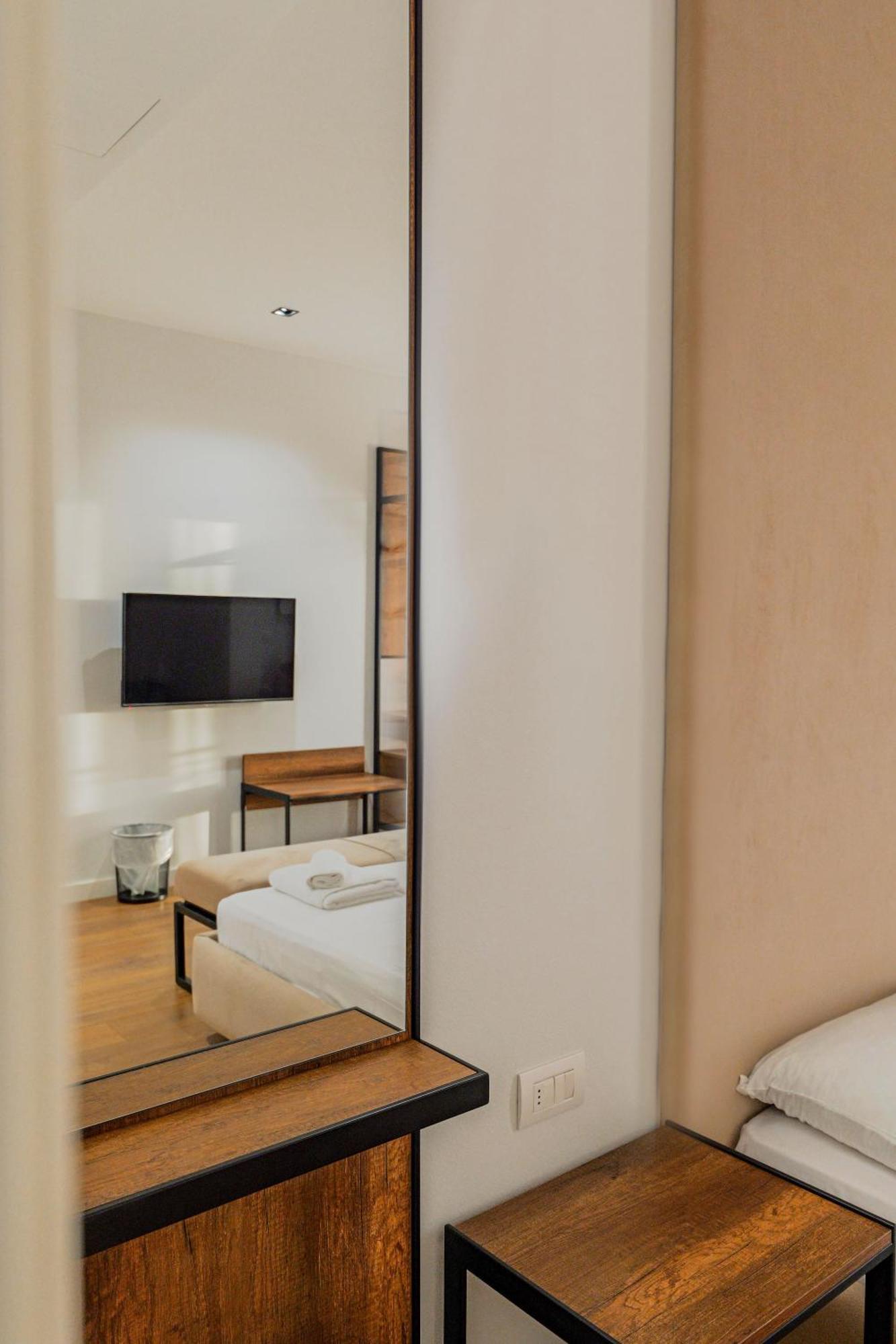 Hotel Central Vlore Luaran gambar