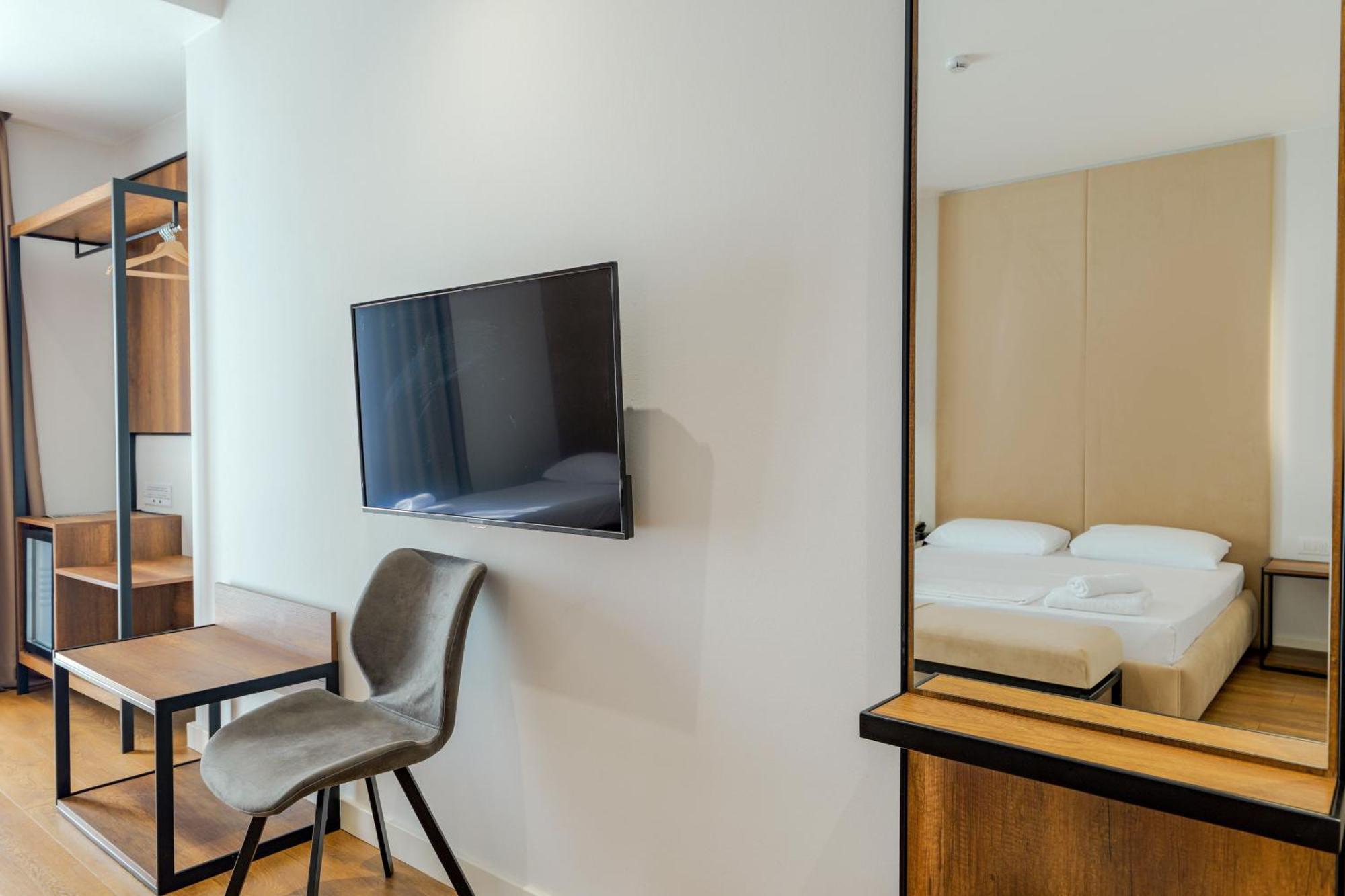 Hotel Central Vlore Luaran gambar