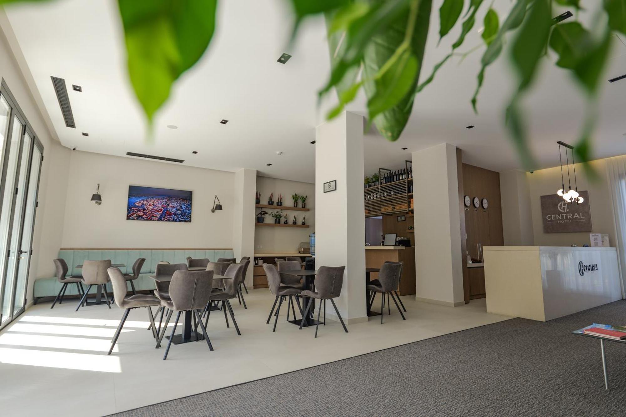 Hotel Central Vlore Luaran gambar