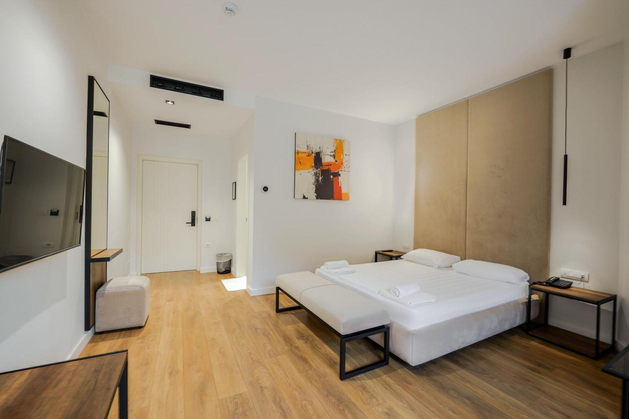 Hotel Central Vlore Luaran gambar