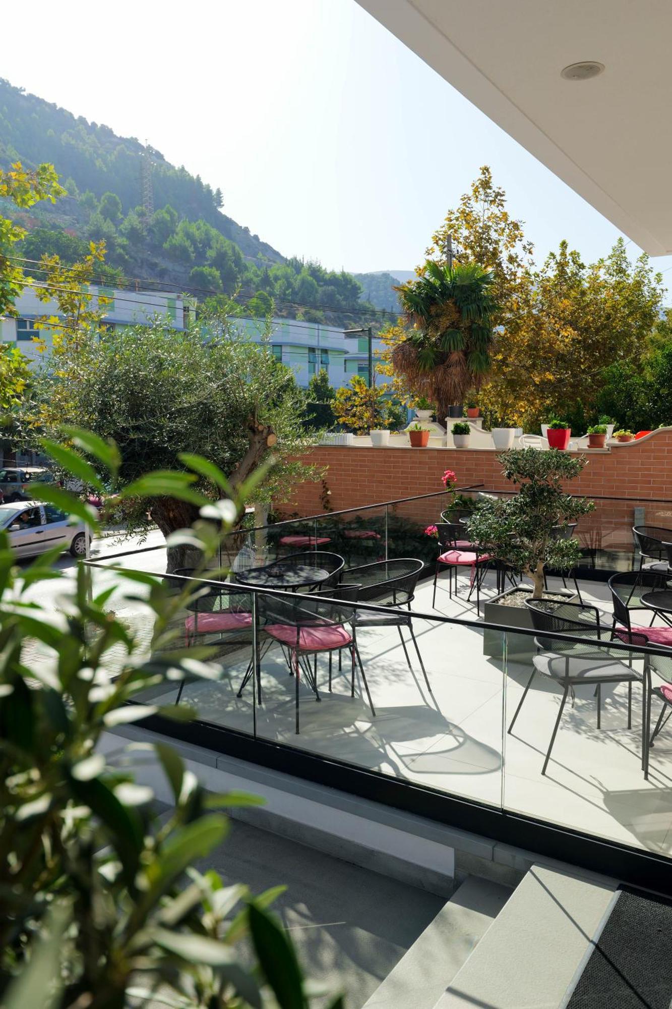Hotel Central Vlore Luaran gambar
